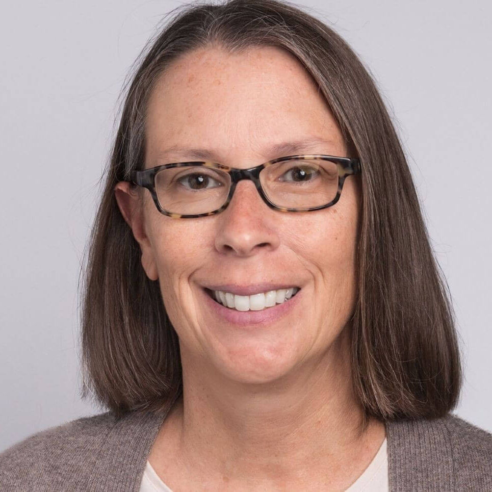 headshot - Christine Tataro